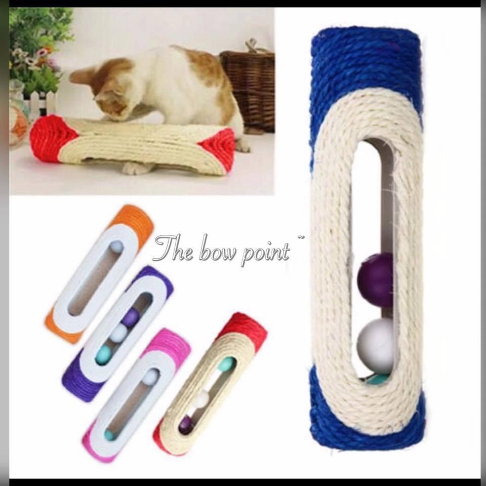 Rolling balls cat scratcher