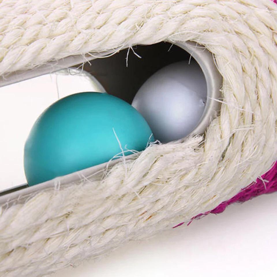 Rolling balls cat scratcher