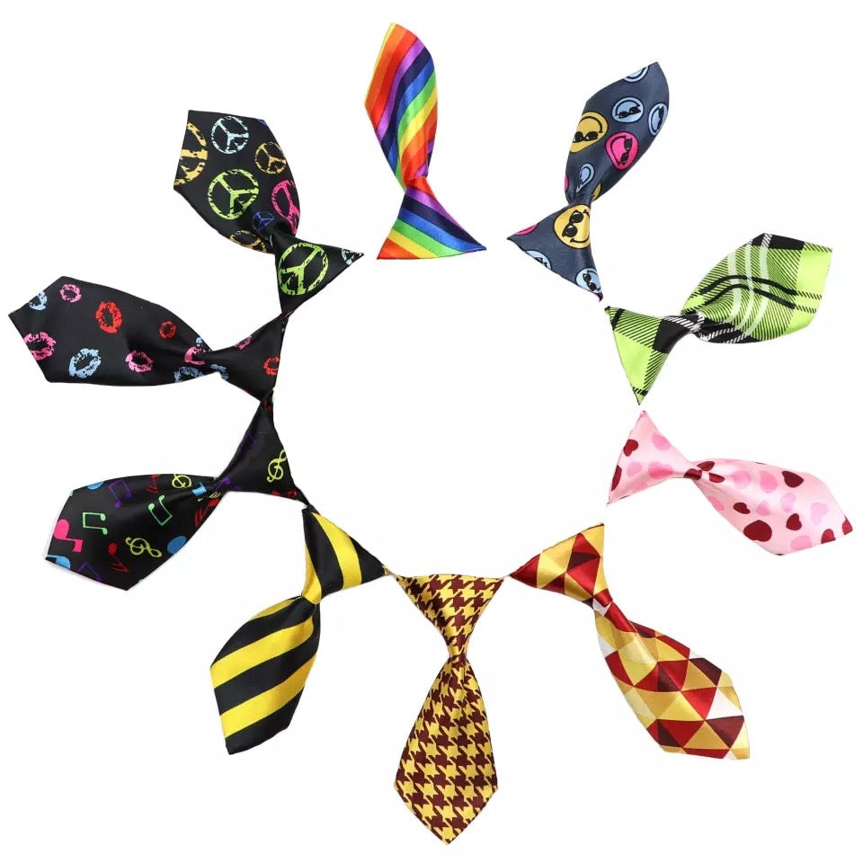 Pet tie - Adjustable ( random prints)