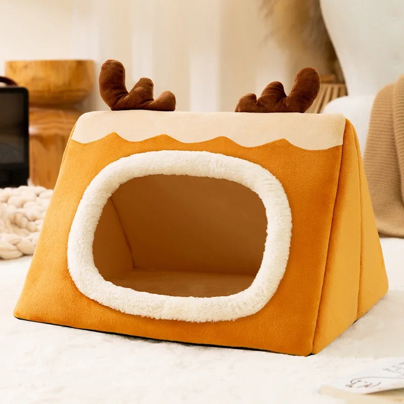 Reindeer pet house 🦌