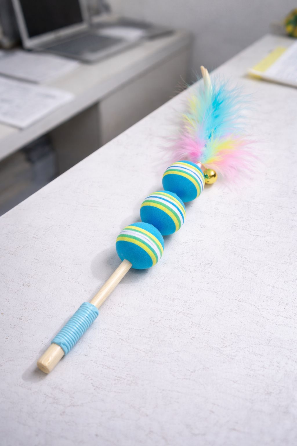 Fur balls cat toy stick 🥎 🦯