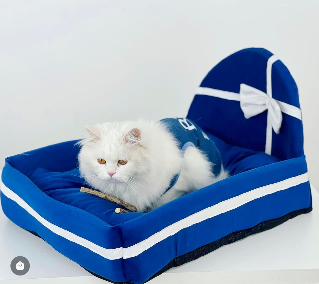 Royal best sale cat bed